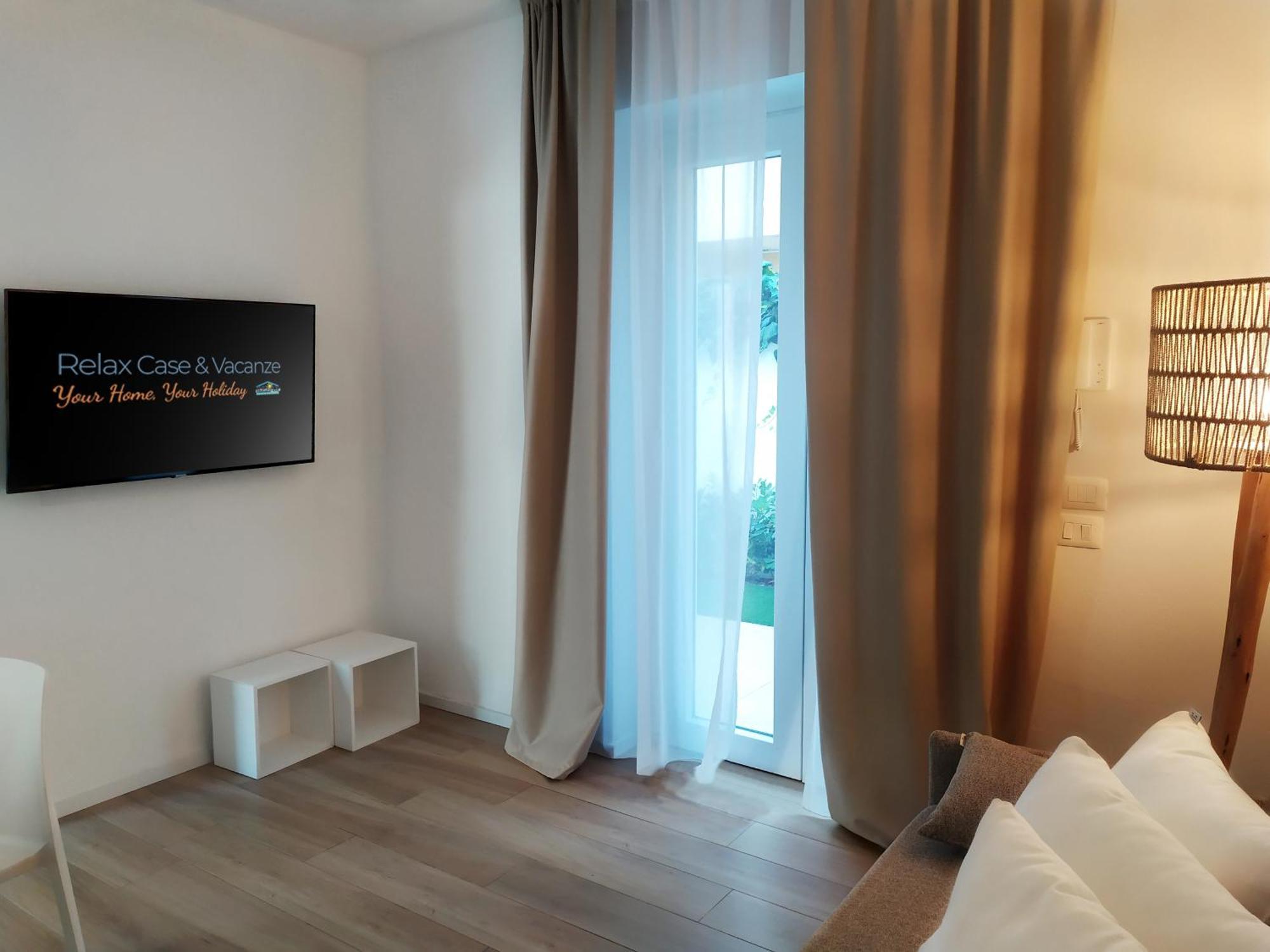 The Palm Riccione Aparthotel Exterior foto